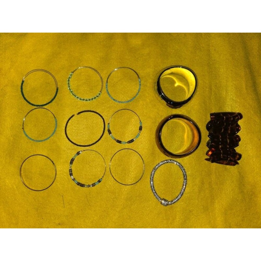 Large Bracelet Costume Jewelry Lot (SG-30)